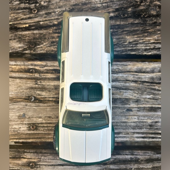 Vintage 1994 Nylint Bass Chaser Gone Fishin’ SUV & Pro Tour Golf SUV C9 - Picture 9 of 12